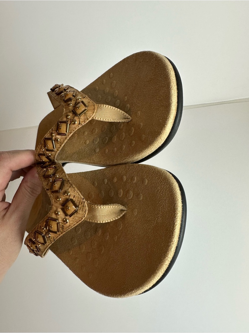 Vionic Floriana Sandals Tan Cork Beaded Orthotic Flip Flops Comfort Size 8.0 - Picture 7 of 10